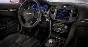 Chrysler 300 Inside.jpg
