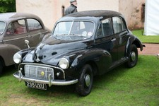 1950 Morris Minor 4 porta.jpg